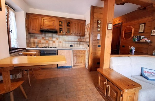 Vodo Cadore Apartment | Apartment 'Antelao Relax a Vinigo' with Mountain View, Private Terrace and Wi-Fi