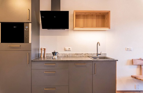 Longomoso Apartment | Apartment "Aschnerhof Holzhitt" with Mountain View, Private Balcony & Wi-Fi