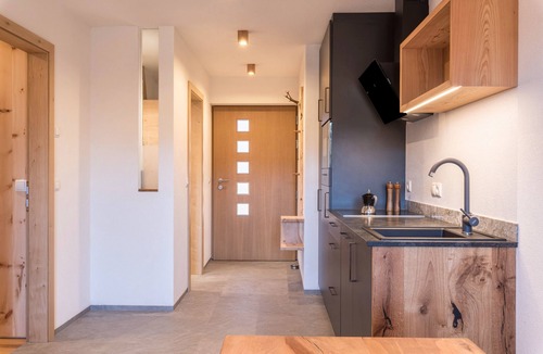 Longomoso Apartment | Apartment "Aschnerhof Holzhitt" with Mountain View, Private Balcony & Wi-Fi