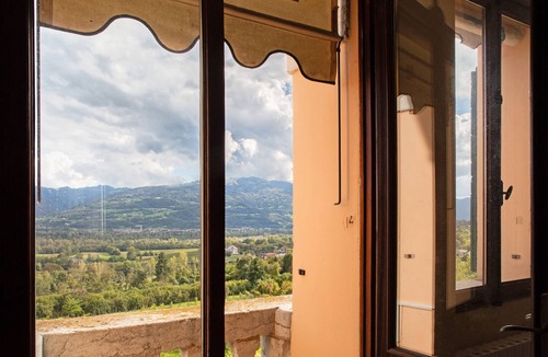 Santa Giustina Apartment | Apartment 'Bivai - Glera' with Shared Pool, Private Terrace and Wi-Fi