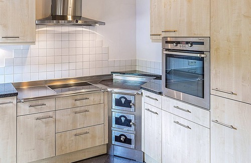 Madonna di Senales Apartment | Apartment 'Brugghof Brugg' with Mountain View, Balcony and Wi-Fi