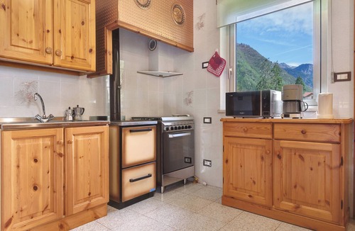 Concei Apartment | Apartment 'Ca' Da Rosetta' with Mountain View, Private Terrace and Private Garden