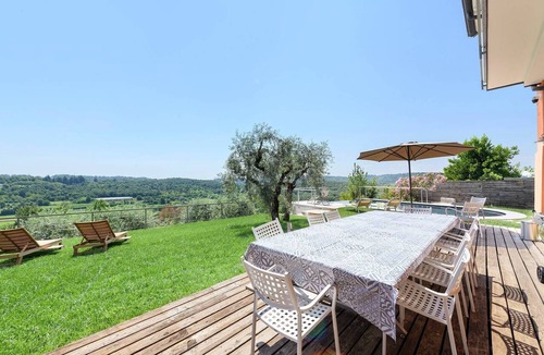 Gavardo Apartment | Apartment 'Casale San Giacomo - Monte Baldo' with Shared Pool, Wi-Fi and Air Conditioning