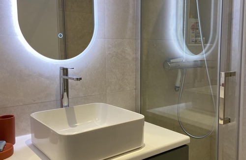 Quartier de Rochechouart Apartment | Apartment Cité Napoléon Montmartre Paris 9