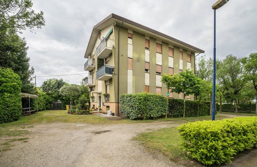 San Briccio Apartment | Apartment 'Corina Cavallino Treporti' with Shared Garden, Wi-Fi and Air Conditioning