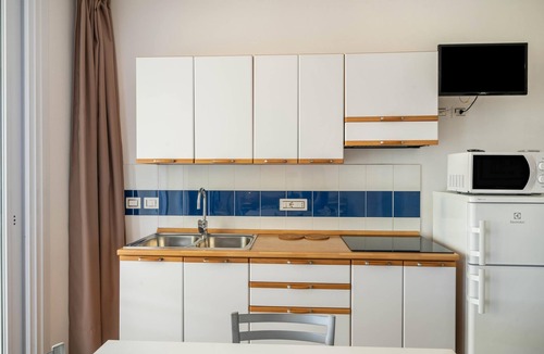 Bibione Apartment | Apartment "Condominio Villa Silente Studio" Near the Beach with Sea View & Terrace