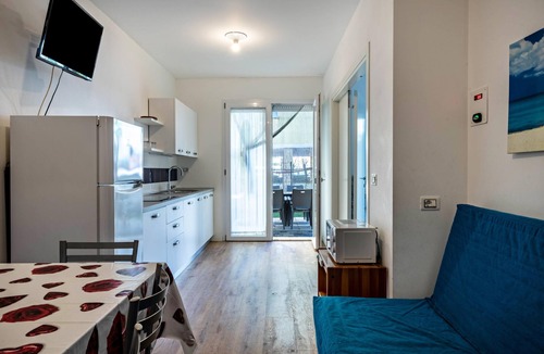 Bibione Apartment | Apartment "Condominio Villa Silente Giardino" Near the Beach with Wi-Fi & Garden