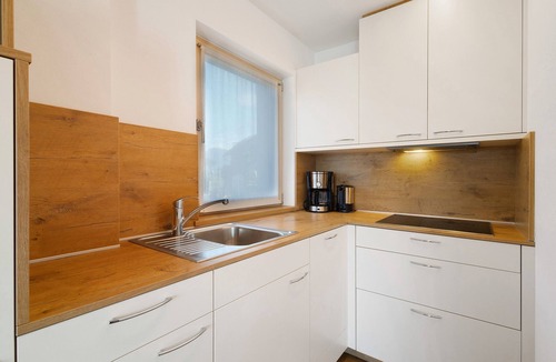 Rasa Apartment | Apartment 'Enzian' with Mountain View, Shared Garden and Wi-Fi