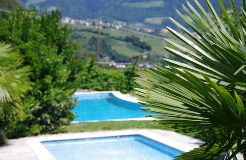 Lagundo Apartment | Apartment 'Ferienwohnung B3 Spisshof Nebenhaus' with Panoramic View, Shared Pool & Wi-Fi