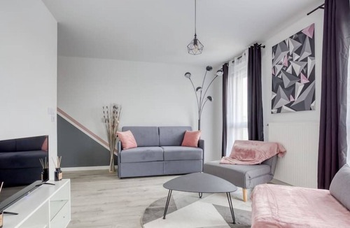Thiais Apartment | Apartment for 2 people near Orly airport