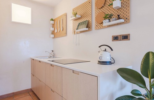 Old Town Apartment | Apartment for 4 People, 1 Minute from the Beach and Close to the City Center