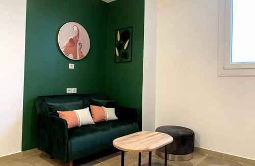 Nogent Village Apartment | Apartment F2 La Savane in Le Perreux-sur-Marne