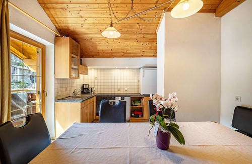 Brennero Apartment | Apartment 'Gartnerhof Sonnenblume' with Mountain View, Shared Garden and Wi-Fi
