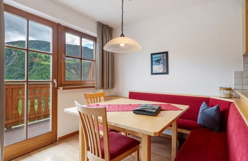 Fie allo Sciliar Apartment | Apartment 'Hans Kompatscher' with Mountain View, Shared Terrace and Wi-Fi