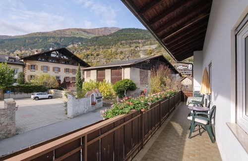 Silandro Apartment | Apartment 'Haus Gufler Kortscher Jöchl' with Mountain View, Balcony and Wi-Fi