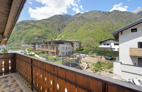 Rabla Apartment | Apartment "Haus Tanja 4" with Mountain View, Shared Garden & Wi-Fi