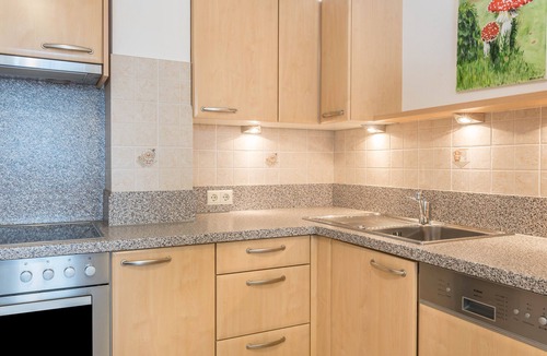 Pennes Apartment | Apartment "Huterhof Tatschblick" with Mountain View, Balcony & Wi-Fi