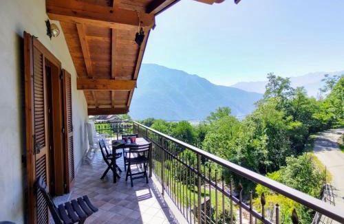 Albonico Apartment | Apartment Il Castello-1 by Interhome