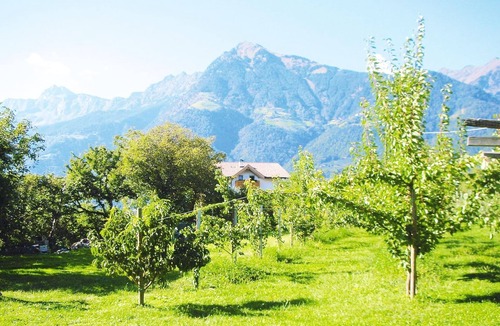Tirolo Apartment | Apartment in Dorf Tirol near Spronser Lakes