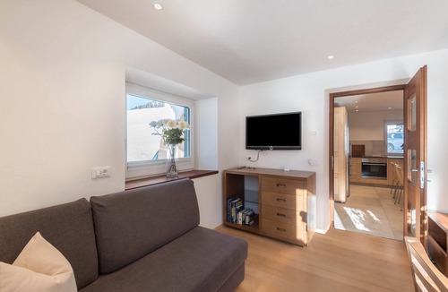 Daunei Apartment | Apartment "Justine Wurdengeja" Near the Slopes with Mountain Views