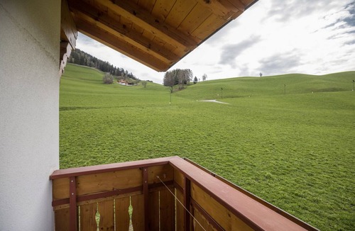 Terento Apartment | Apartment "Kirchblick" near Ski & Hiking Areas with Mountain View, Wi-Fi & Garden