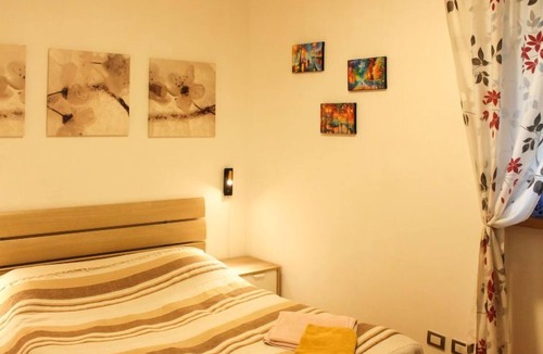 Montioni Apartment | Apartment La Madonnina in Lazise - 5 persons, 2 bedrooms