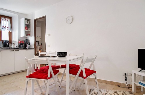 Intra Apartment | Apartment 'Lami' with Wi-Fi