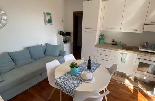 Fonteno Apartment | Apartment Le Terrazze - Drei-Zimmer-Wohnung mit Terrasse by Interhome