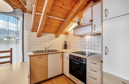 Naz Apartment | Apartment 'Linder 21' with Mountain View, Shared Pool and Wi-Fi