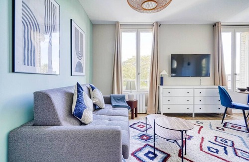 Petit-Ivry Apartment | Apartment Near Porte de Choisy
