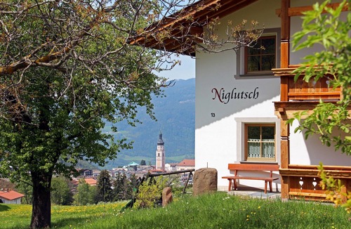 Castelrotto Apartment | Apartment 'Niglutsch - Schlern' with Mountain View, Balcony & Wi-Fi