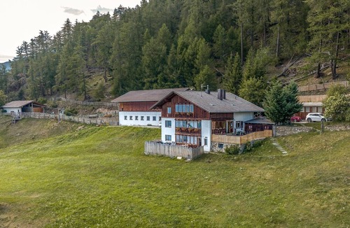 Laces Apartment | Apartment 'Oberköbenhof Wohnung Berg' with Mountain View, Shared Terrace and Wi-Fi
