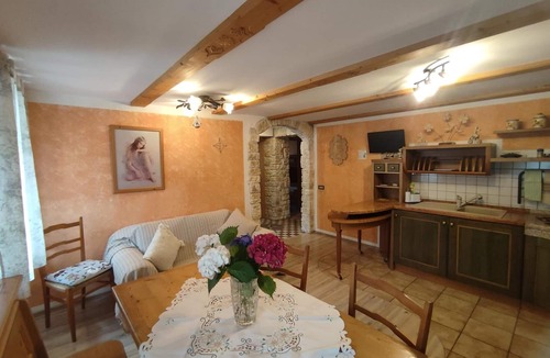 Padola Apartment | Apartment 'Padola 72' with Mountain View and Wi-Fi