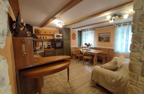 Padola Apartment | Apartment 'Padola 72' with Mountain View and Wi-Fi