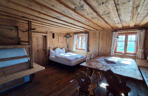 Perca Apartment | Apartment 'Peintner' with Mountain View, Shared Terrace and Wi-Fi