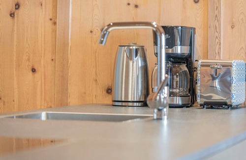 Perca Apartment | Apartment 'Peintner' with Mountain View, Shared Terrace and Wi-Fi