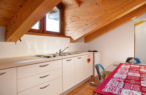 Acceglio Apartment | Apartment 'Residence Chalet Provenzale' with Mountain View and Wi-Fi
