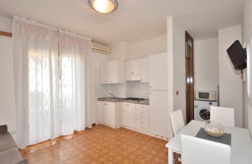 Bibione Lido del Sole Apartment | Apartment Residence Ranieri-1 by Interhome