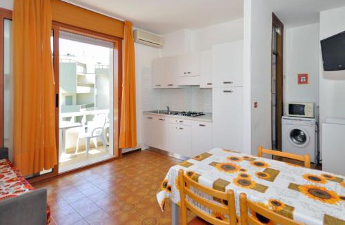 Bibione Lido del Sole Apartment | Apartment Residence Ranieri-1 by Interhome