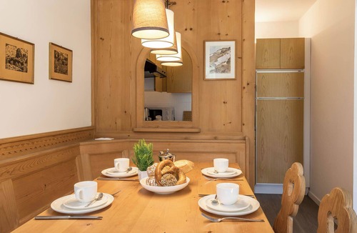 Sarentino Apartment | APARTMENT ROHRER - ZIRMBETT - CASTLE AND SCHOURT VIEW