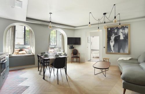 Saint-Germain-des-Pres Apartment | Apartment Saint Germain des Prés by Studio prestige