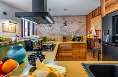 Castello Villa | Apartment San Lio - Three Bedroom Villa, Sleeps 7