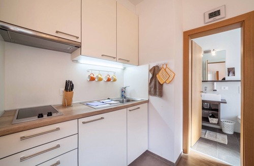 Rabla Apartment | Apartment "Schnitzer - Hagebutte" with Mountain View, Wi-Fi, Balcony & Garden