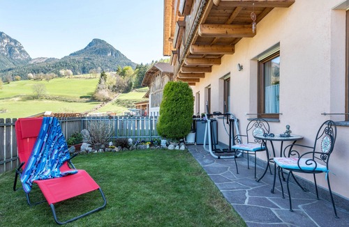 Fie allo Sciliar Apartment | Apartment 'Schlernblick' with Mountain View, Garden & Wi-Fi