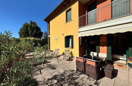 Arqua Petrarca Apartment | Apartment 'Sweet Home' with Private Terrace, Private Garden and Wi-Fi