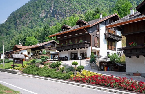 Pracorno Apartment | Apartment 'Trilocale 5' with Shared Garden, Balcony and Wi-Fi