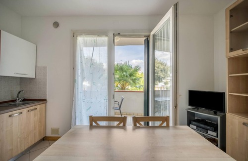 Bibione Apartment | Apartment Villa Ines Bilocale 1 with Air Conditioning & Garden