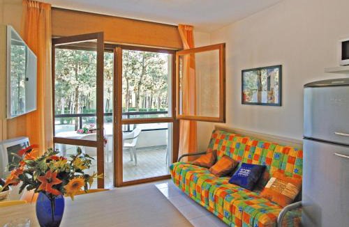 Bibione Lido del Sole Apartment | Apartment Villaggio Serenissima-1 by Interhome
