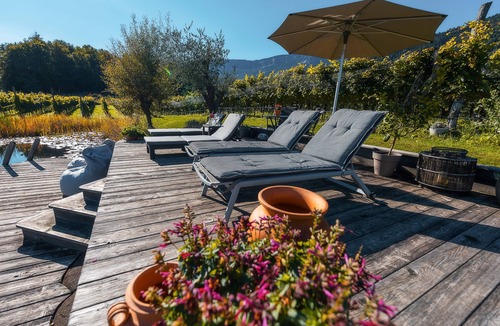 Salonetto Apartment | Apartment 'Wasser' with Mountain View, Shared Pool and Wi-Fi
