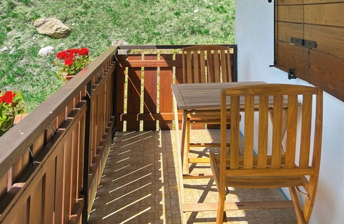 Auronzo di Cadore Apartment | Apartment with view of the Tre Cime
